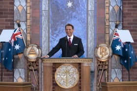 David Miscavige, Président du conseil d’administration du Religious Technology Center et chef ecclésiastique de la religion de Scientologie, a inauguré la nouvelle Église de Scientologie de Melbourne.